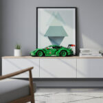Green Porsche 911 building blocks 42224 - Image 3