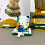 FIFA World Cup Official Trophy building blocks 43020. - Image 9